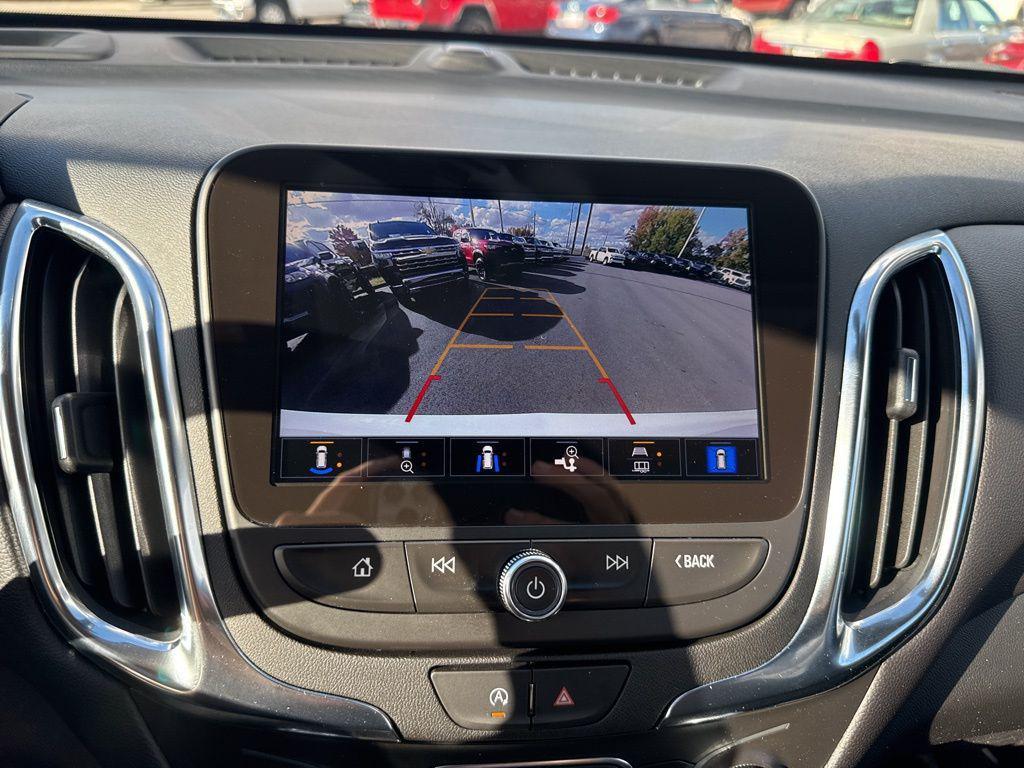 used 2024 Chevrolet Equinox car, priced at $22,320