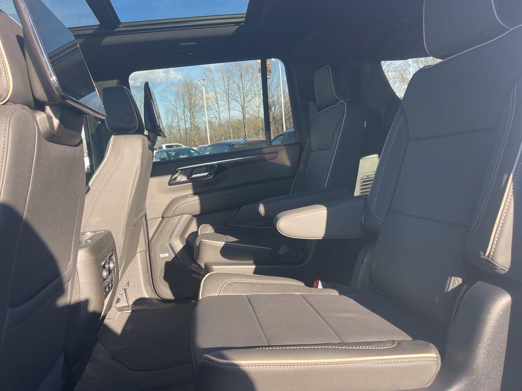 new 2026 Chevrolet Suburban car, priced at $83,995