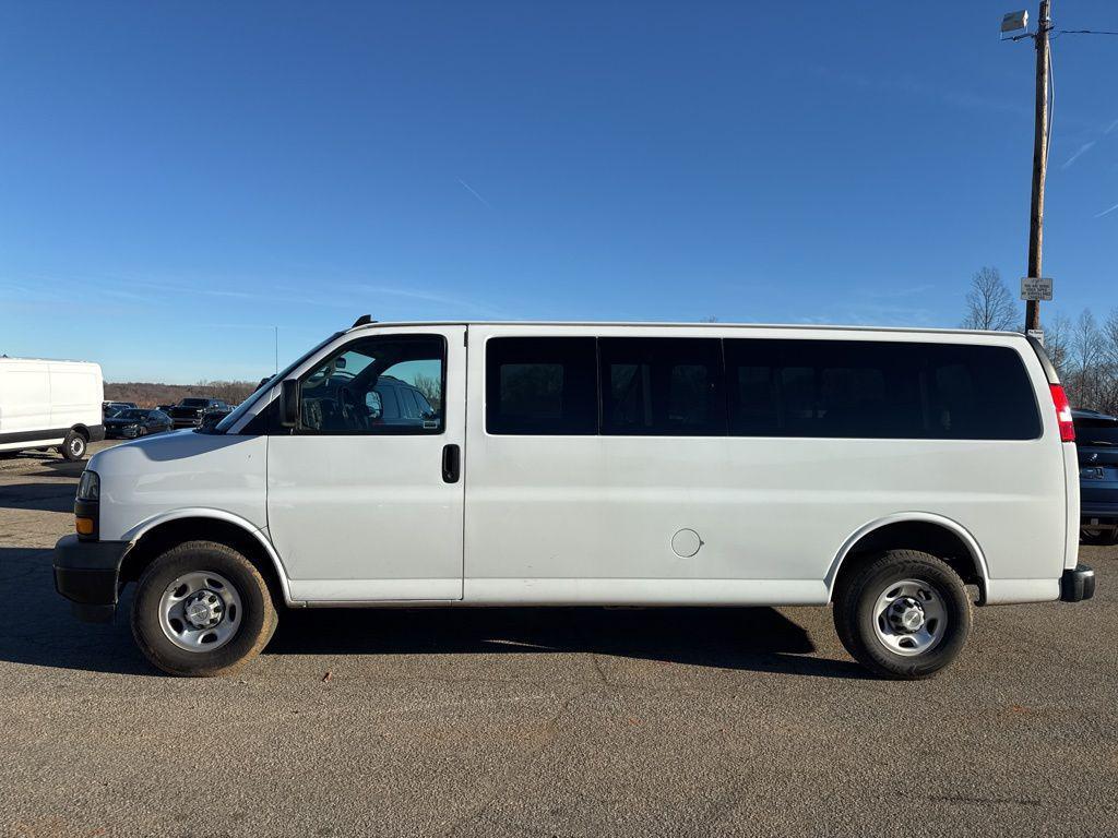used 2023 Chevrolet Express 3500 car