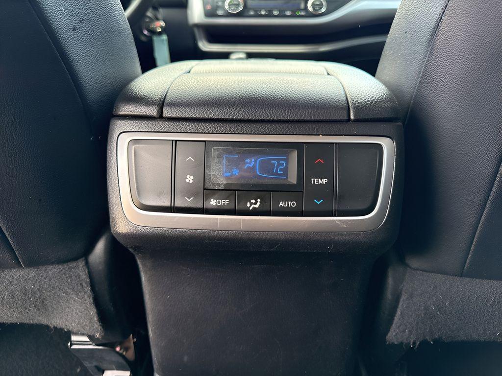 used 2019 Toyota Highlander car, priced at $18,900
