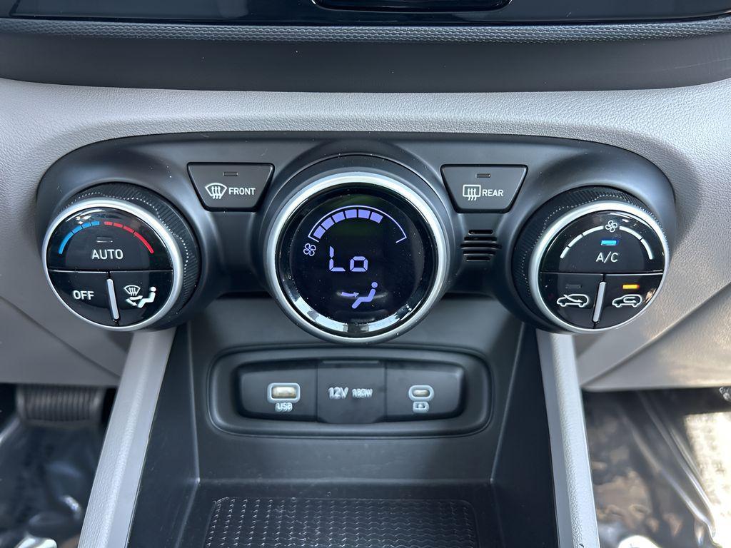 used 2025 Hyundai Venue car, priced at $18,980