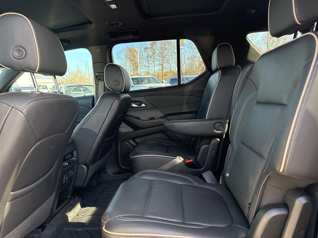 used 2022 Chevrolet Traverse car, priced at $30,450