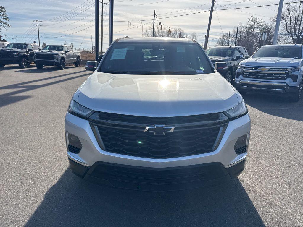 used 2022 Chevrolet Traverse car, priced at $30,450