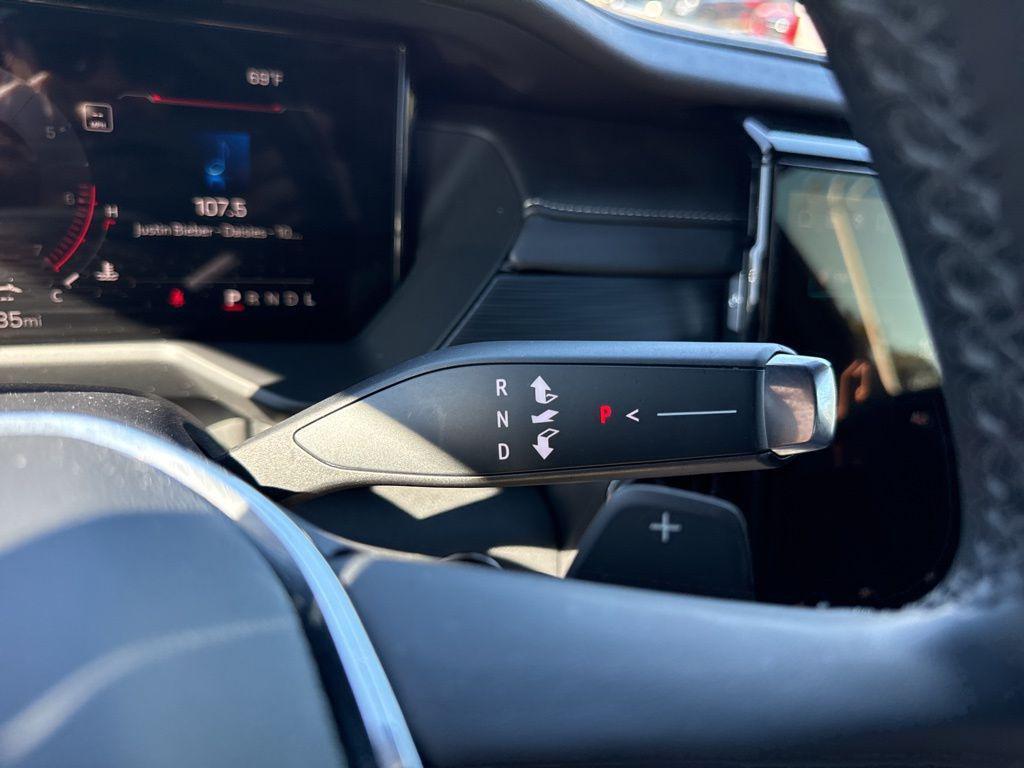 used 2025 GMC Acadia car, priced at $32,650