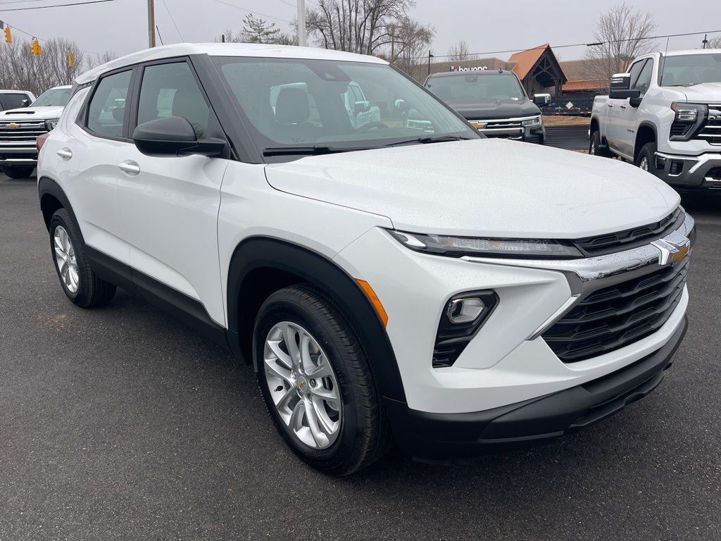 new 2026 Chevrolet TrailBlazer car, priced at $25,585