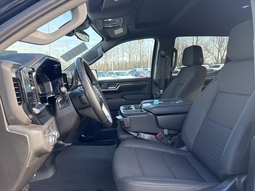 used 2024 GMC Sierra 1500 car, priced at $44,880