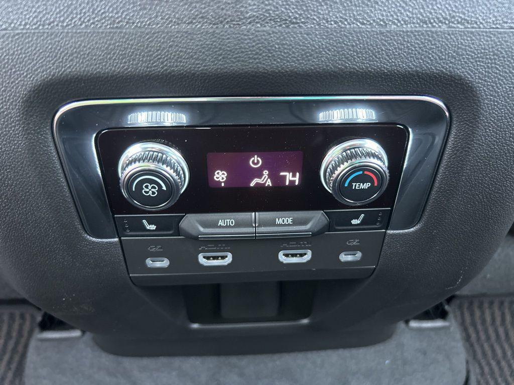 used 2023 GMC Yukon car, priced at $86,200