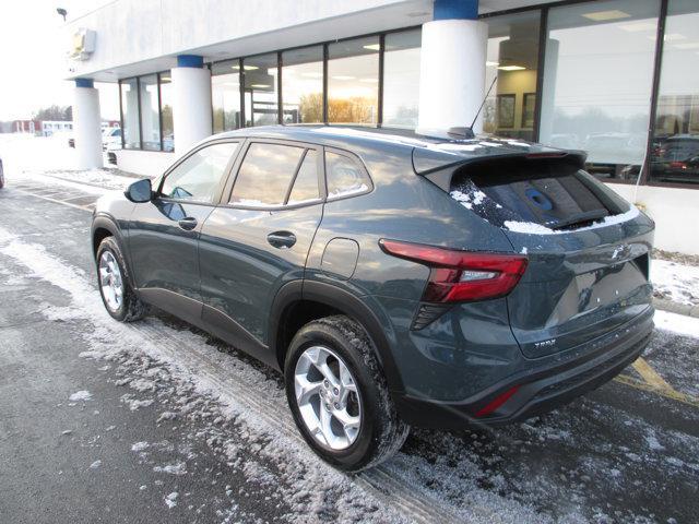 used 2025 Chevrolet Trax car, priced at $20,651