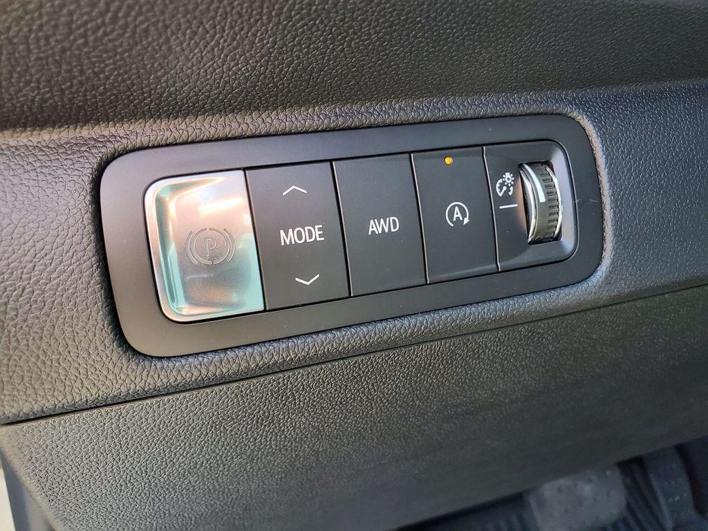 new 2026 Chevrolet Traverse car, priced at $50,373