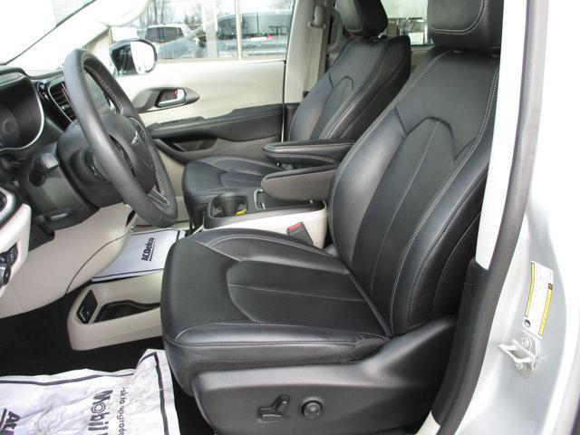 used 2024 Chrysler Pacifica car, priced at $30,610