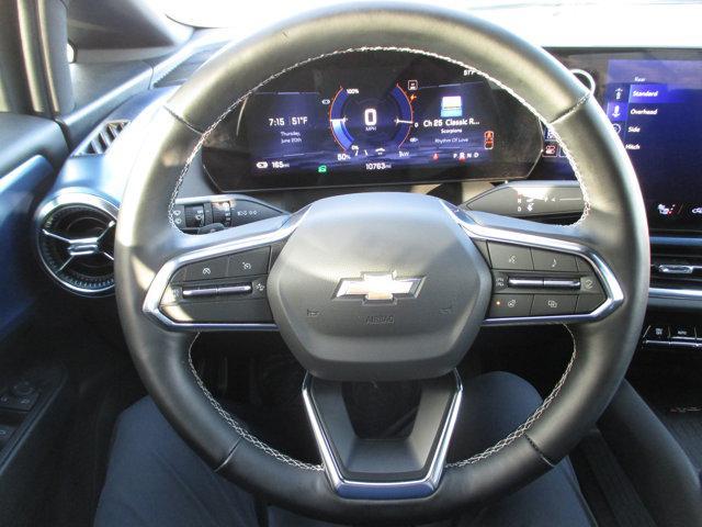 used 2025 Chevrolet Equinox EV car, priced at $22,991