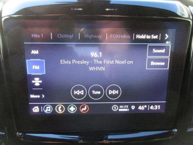 used 2023 Chevrolet Traverse car, priced at $29,488