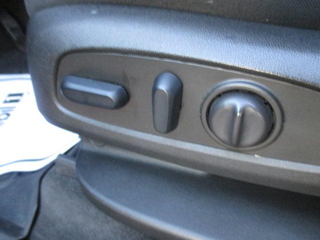 used 2023 Chevrolet Traverse car, priced at $29,488