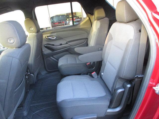 used 2023 Chevrolet Traverse car, priced at $29,488