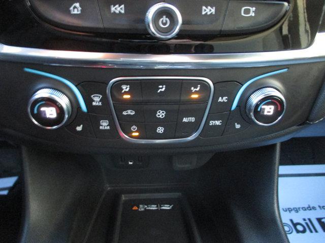 used 2023 Chevrolet Traverse car, priced at $29,488