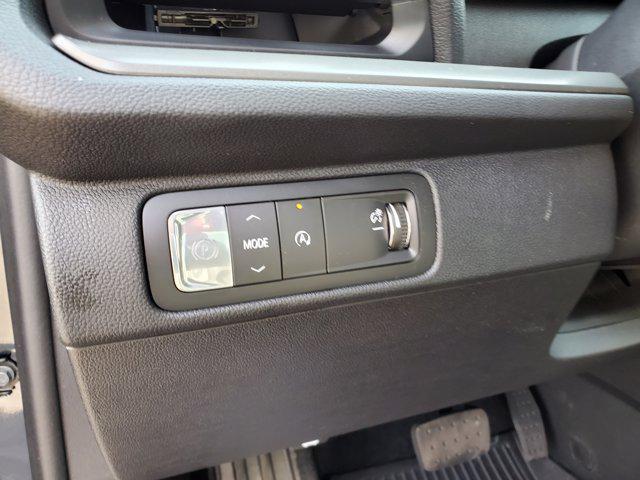 new 2026 Chevrolet Traverse car, priced at $43,444