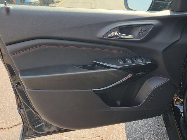 new 2025 Chevrolet Trax car, priced at $25,548