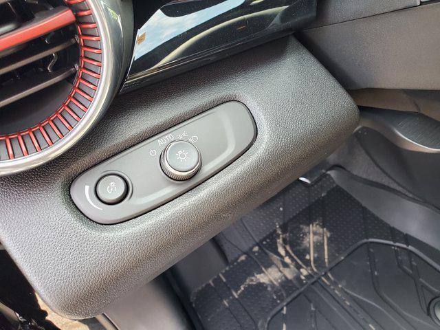 new 2025 Chevrolet Trax car, priced at $25,548