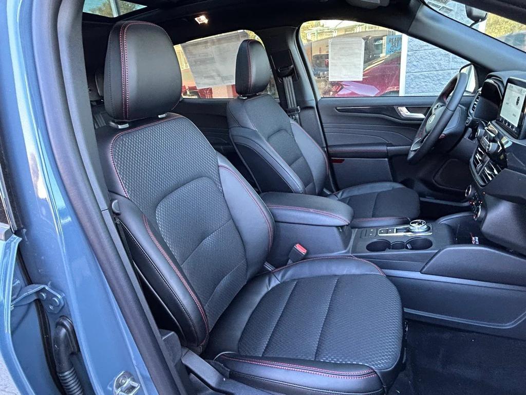 new 2026 Ford Escape car, priced at $35,988