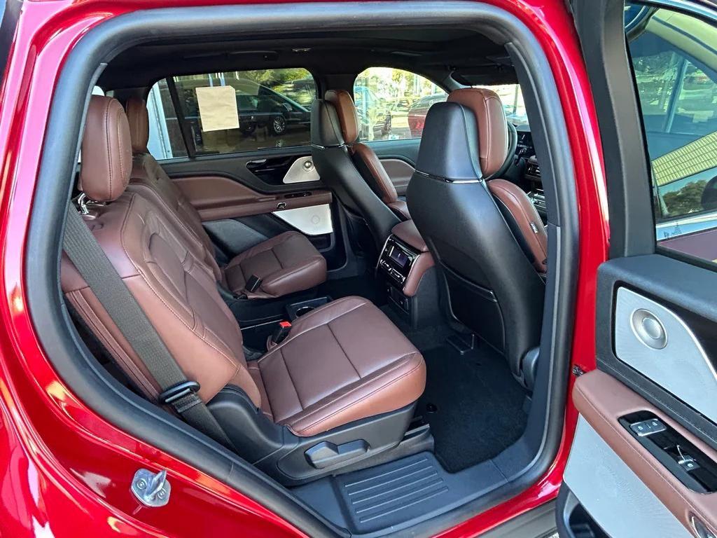 new 2025 Lincoln Aviator car, priced at $77,488