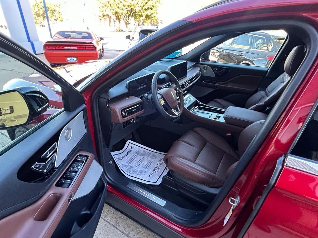 new 2025 Lincoln Aviator car, priced at $77,488