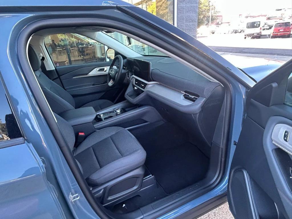 new 2026 Ford Explorer car, priced at $43,988