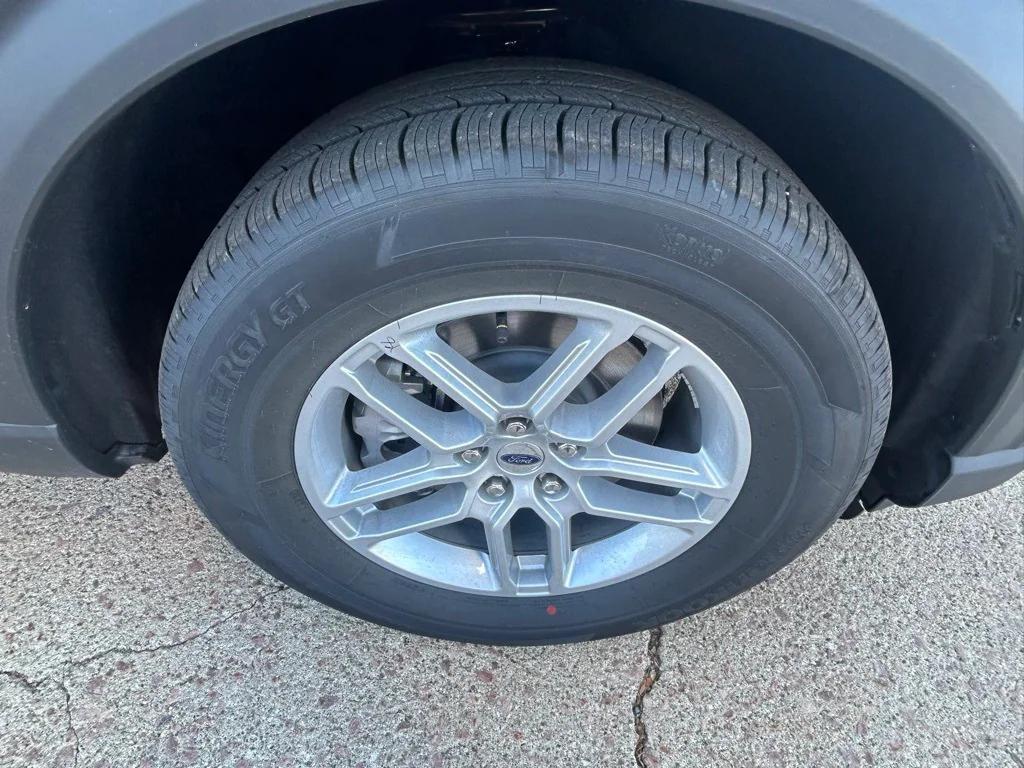 new 2026 Ford Explorer car, priced at $43,988