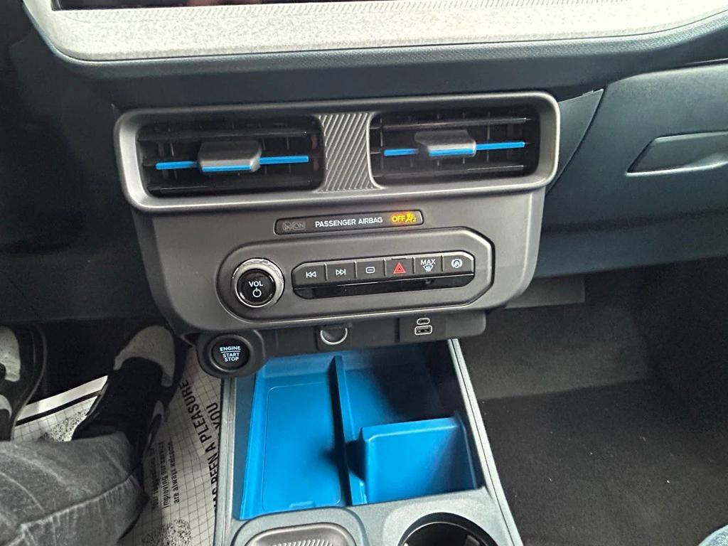 new 2025 Ford Maverick car, priced at $35,400