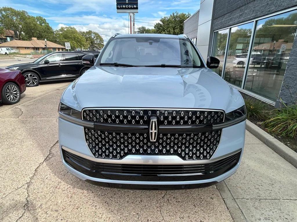 new 2025 Lincoln Navigator car, priced at $97,988