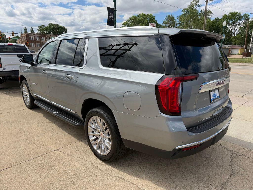 used 2024 GMC Yukon XL car, priced at $62,376