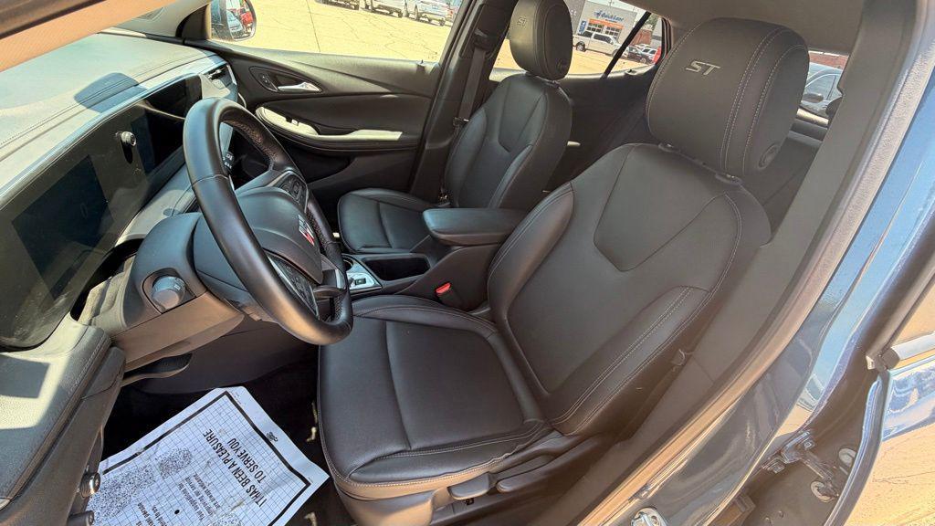 used 2024 Buick Encore GX car, priced at $27,200