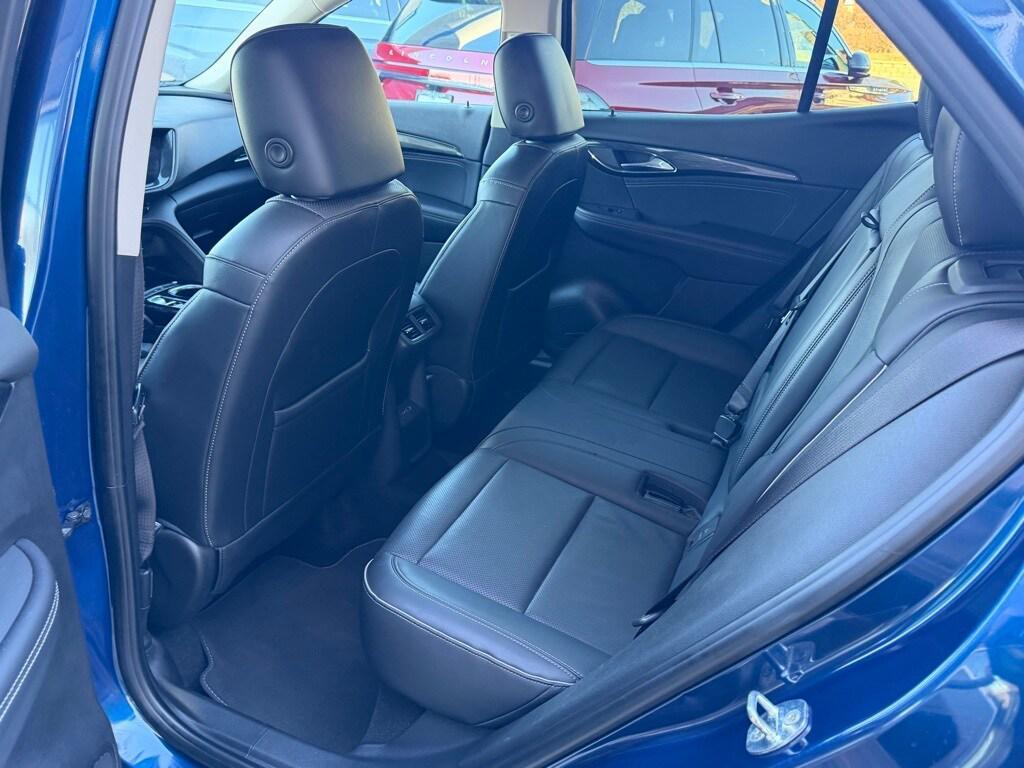 used 2022 Buick Envision car, priced at $24,988