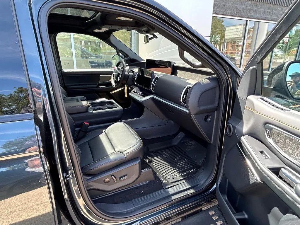 new 2025 Ford Expedition car, priced at $84,645