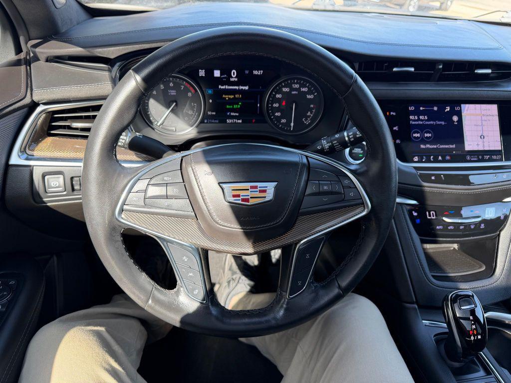 used 2022 Cadillac XT5 car, priced at $32,999