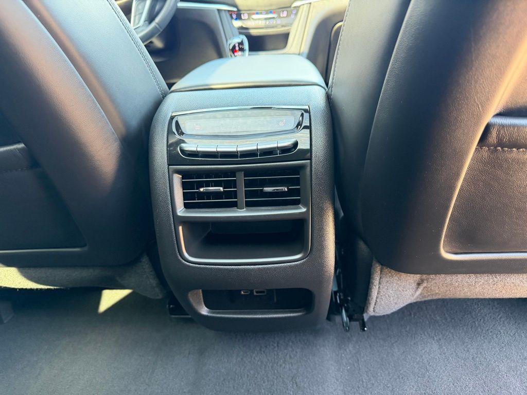 used 2022 Cadillac XT5 car, priced at $32,999