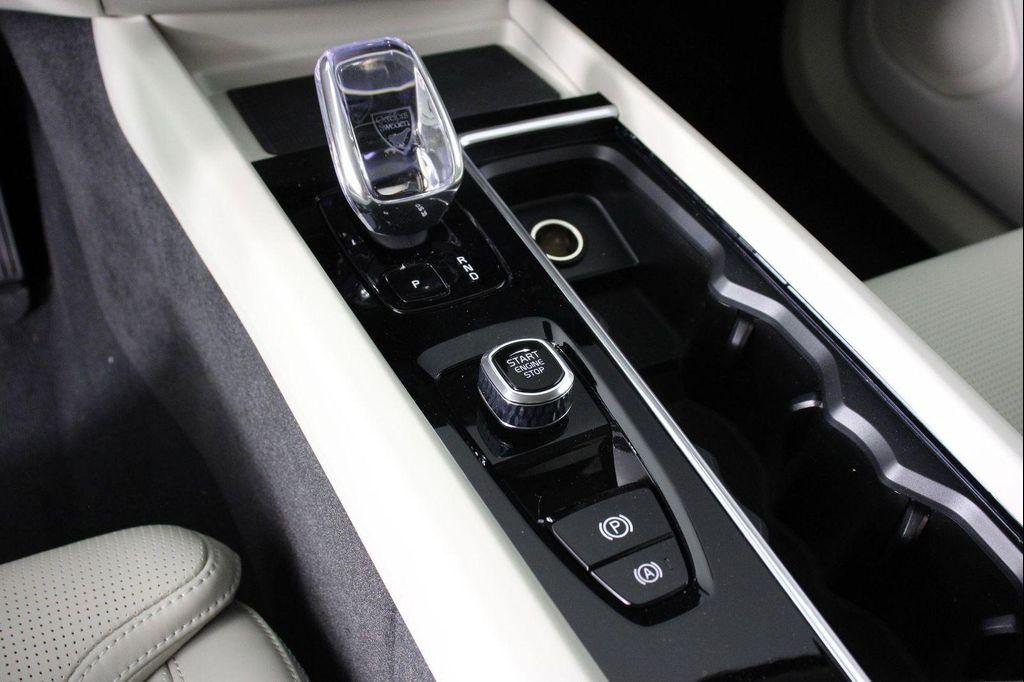 new 2026 Volvo XC60 car, priced at $63,195