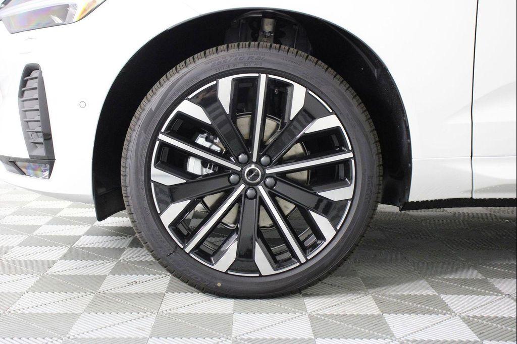 new 2026 Volvo XC60 car, priced at $63,195