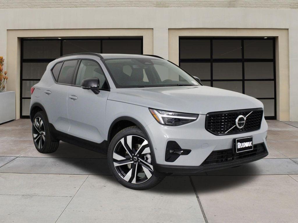 new 2026 Volvo XC40 car, priced at $52,545