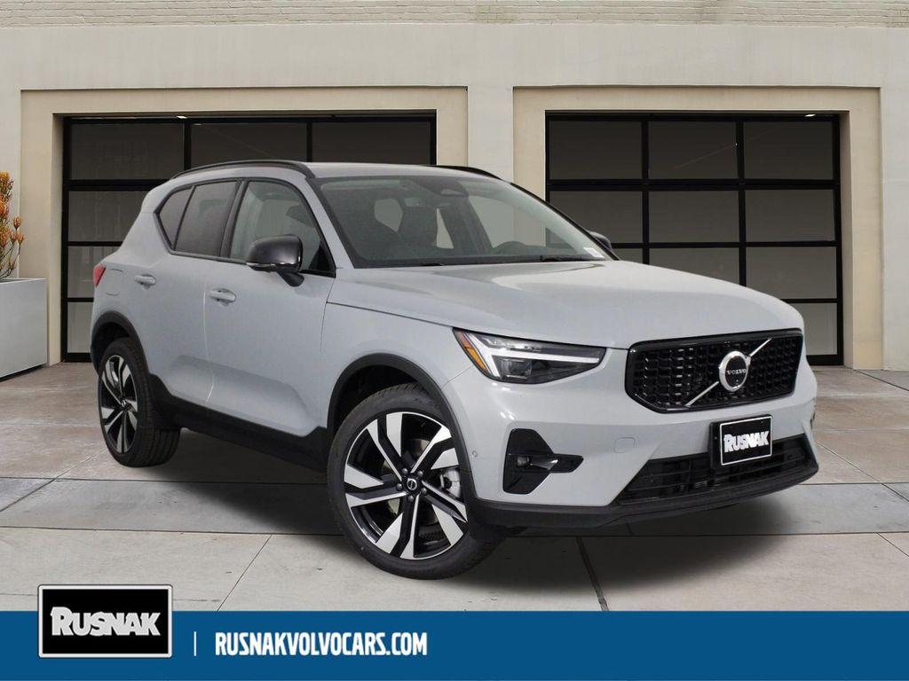 new 2026 Volvo XC40 car, priced at $52,545