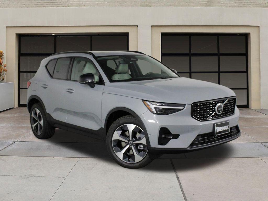 new 2026 Volvo XC40 car, priced at $50,260