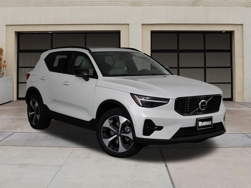 new 2026 Volvo XC40 car, priced at $46,975