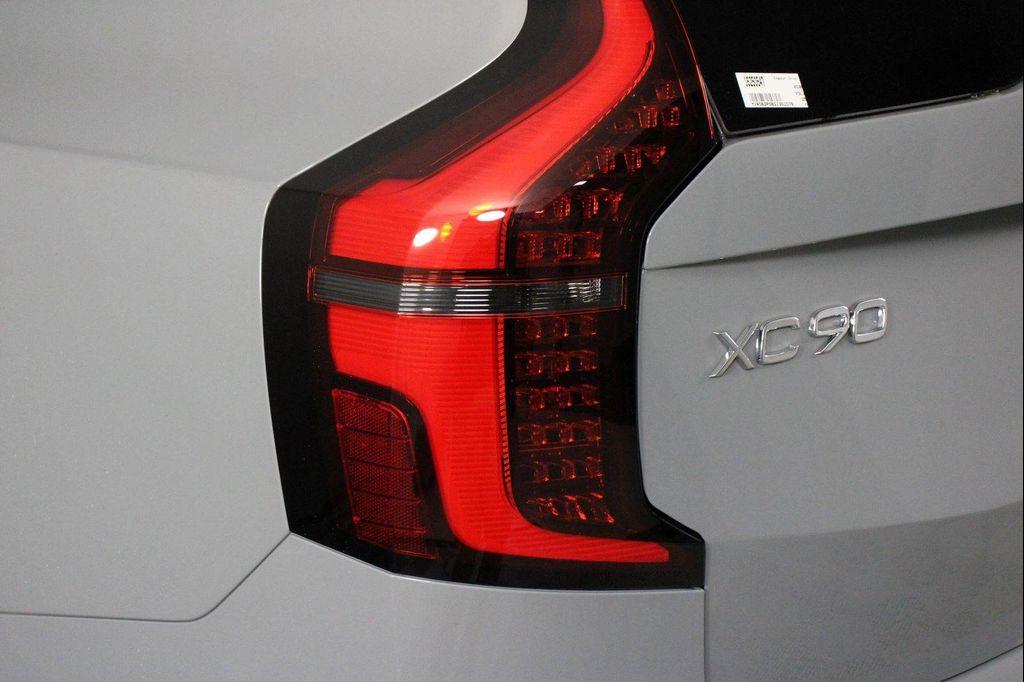 new 2025 Volvo XC90 car, priced at $72,840