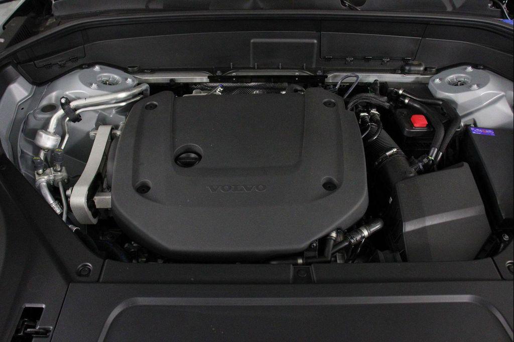 new 2025 Volvo XC90 car, priced at $72,840