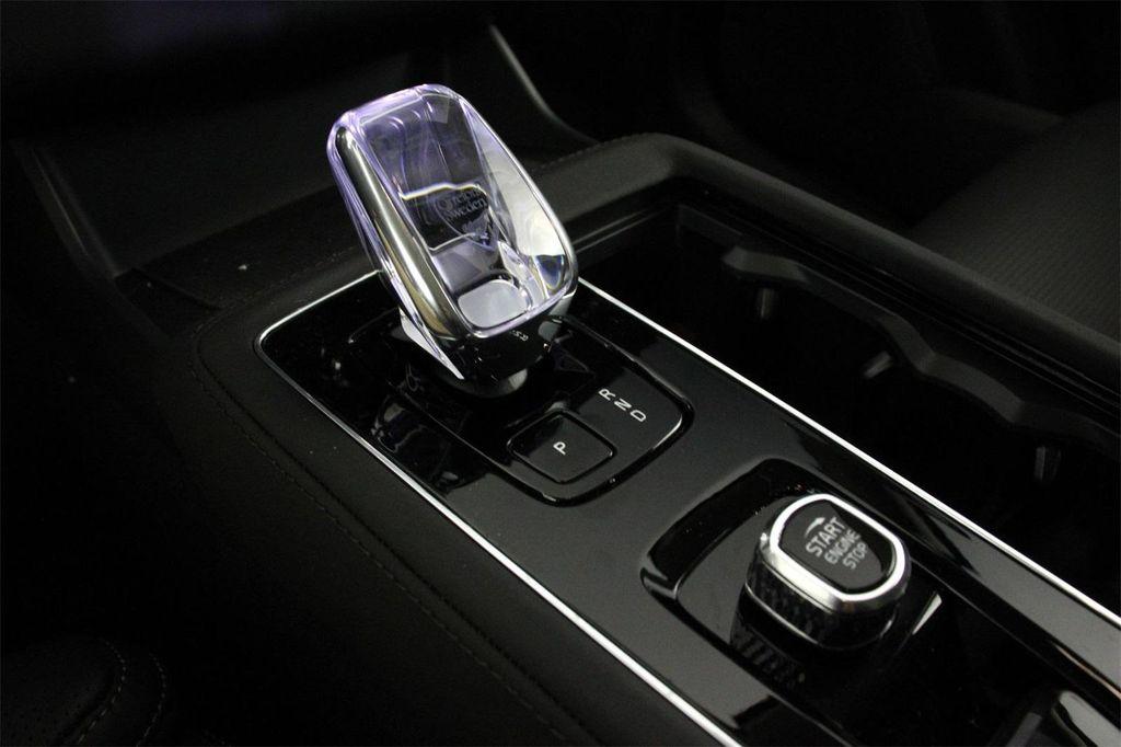 new 2025 Volvo XC90 car, priced at $72,840