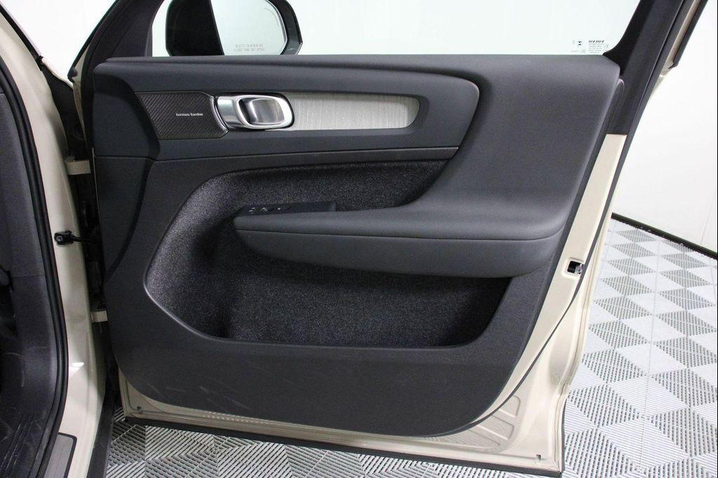 used 2025 Volvo EX40 car, priced at $48,595