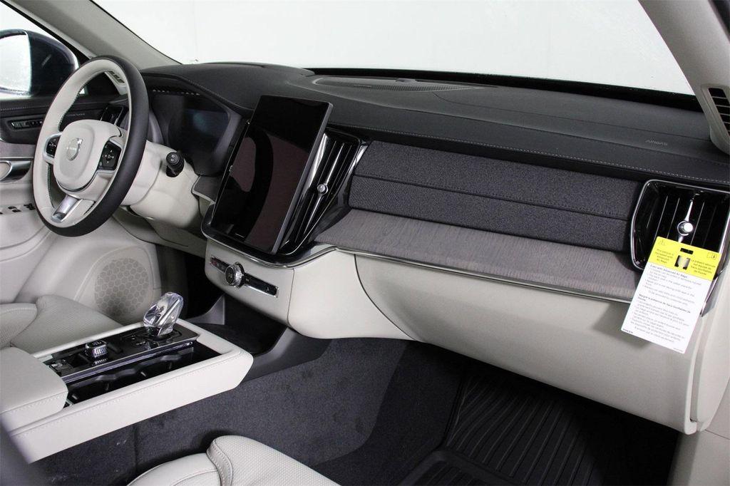 new 2026 Volvo XC90 car, priced at $75,155