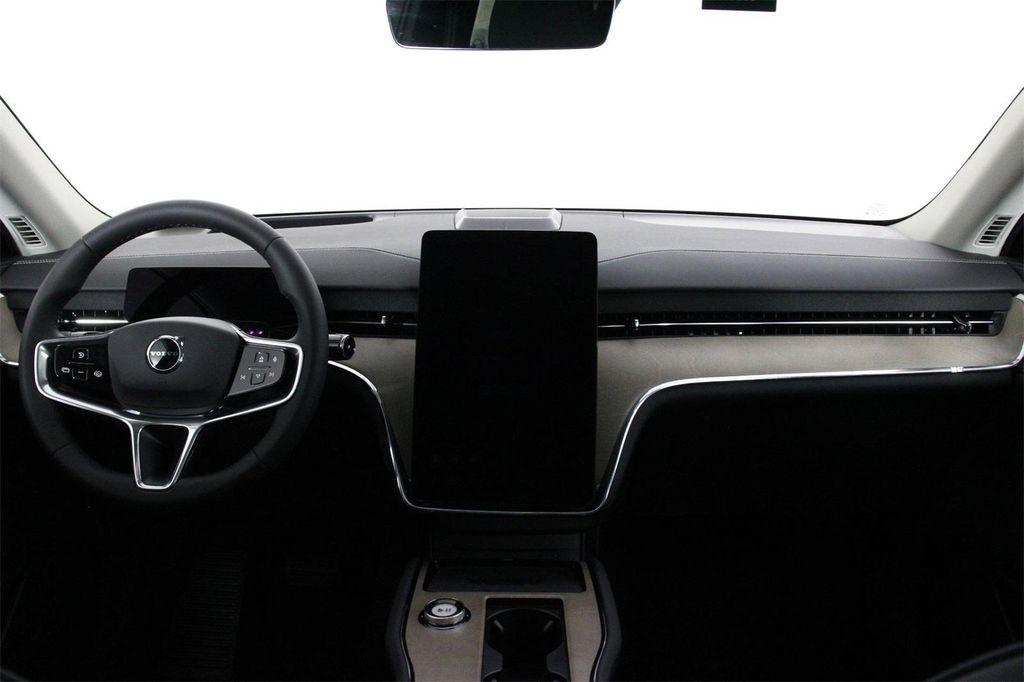 new 2025 Volvo EX90 car, priced at $88,325