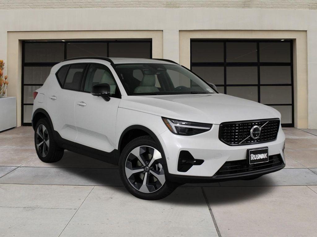 new 2026 Volvo XC40 car, priced at $50,375