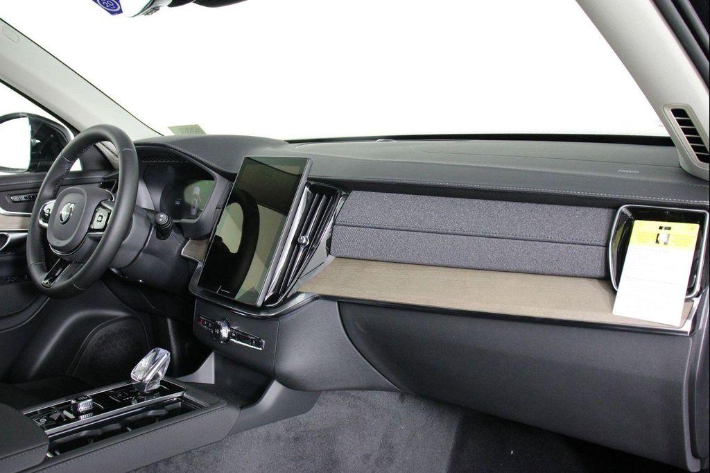 new 2026 Volvo XC90 Plug-In Hybrid car, priced at $81,135