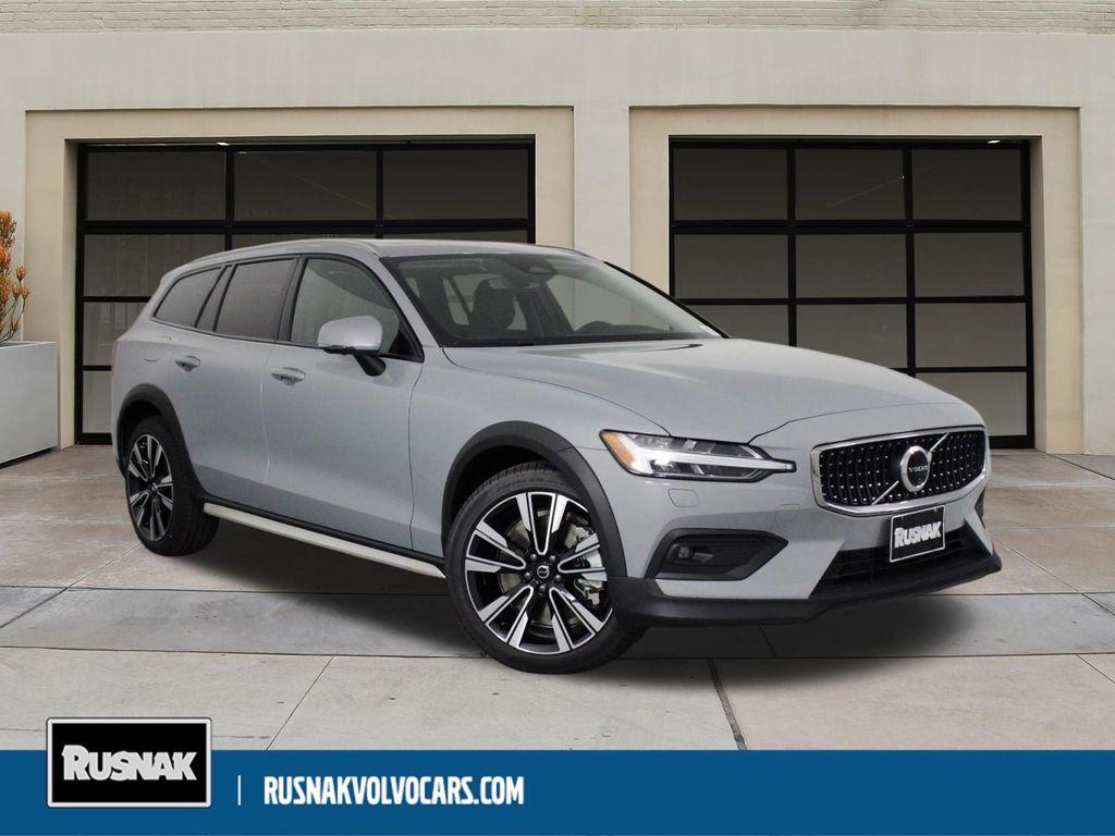 new 2026 Volvo V60 Cross Country car, priced at $61,070